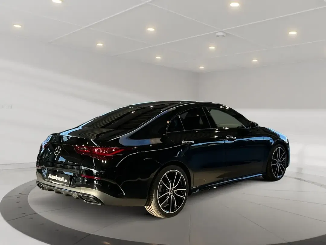 Mercedes-Benz CLA 200 AMG MBUX Night - foto 2