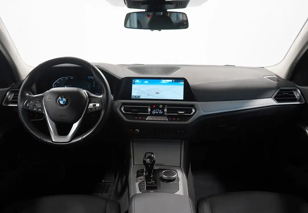 BMW 320 MHEV Touring - Thumbnail 10