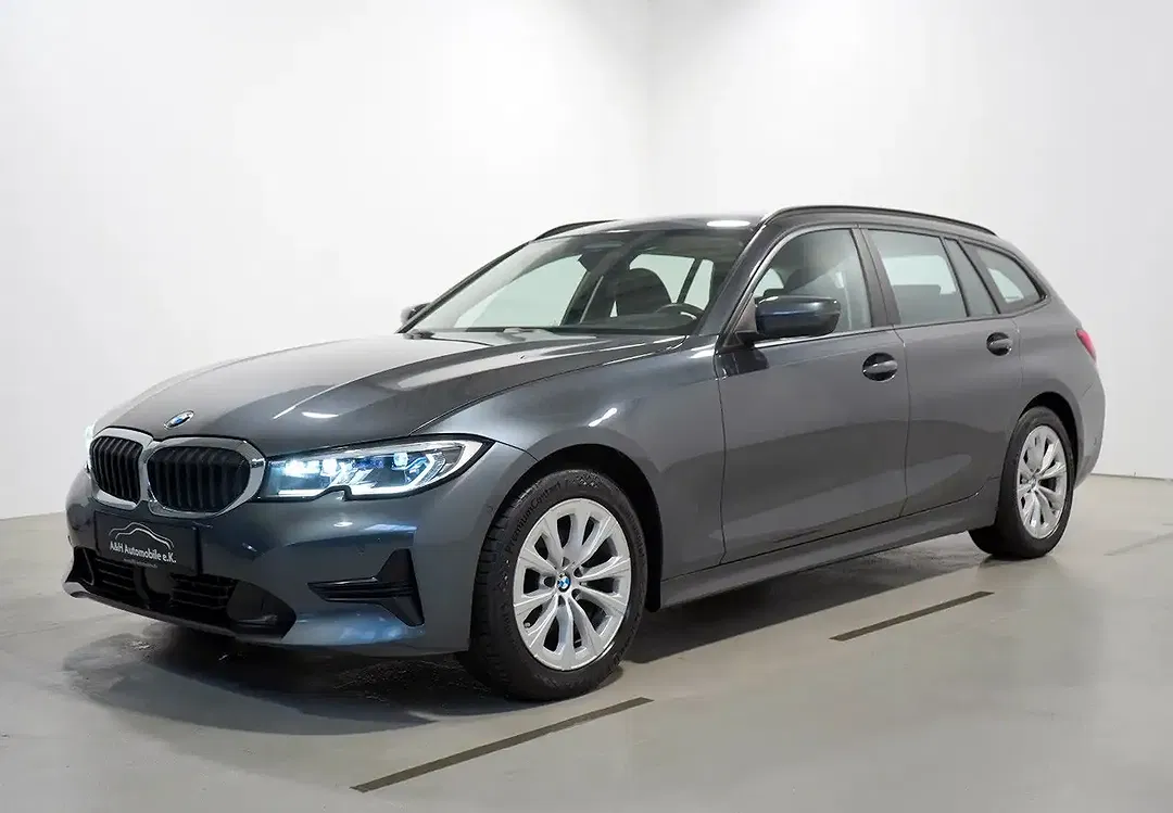 BMW 320 MHEV Touring - Thumbnail 3