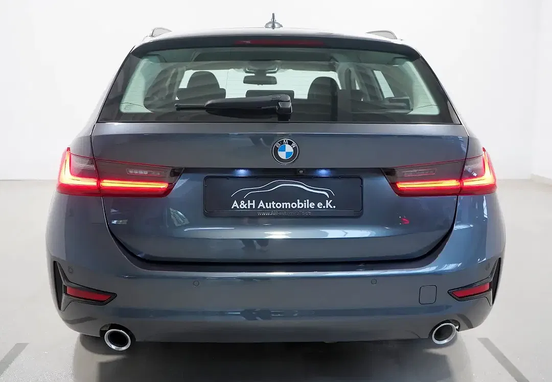 BMW 320 MHEV Touring - Thumbnail 5
