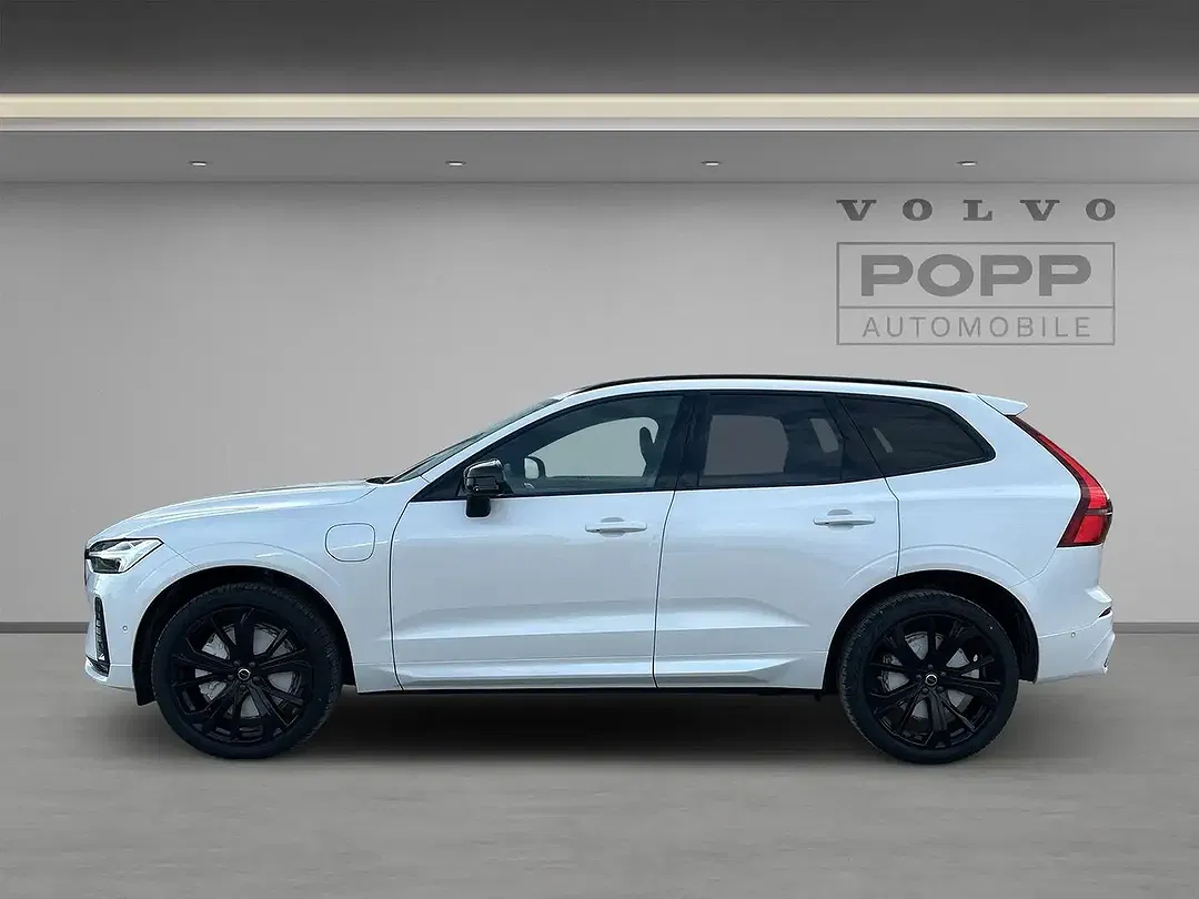 Volvo XC60 T8 AWD Ultra Black Edition - foto 2