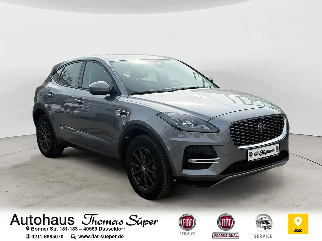 Jaguar E-Pace 4x4 - Thumbnail 3