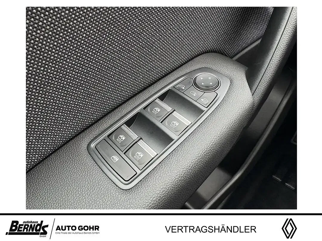 Renault Symbioz MHEV TCe EDC Techno - Thumbnail 17