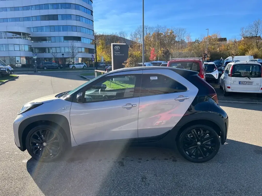 Toyota Aygo X AUT JBL Edition Air - Thumbnail 6