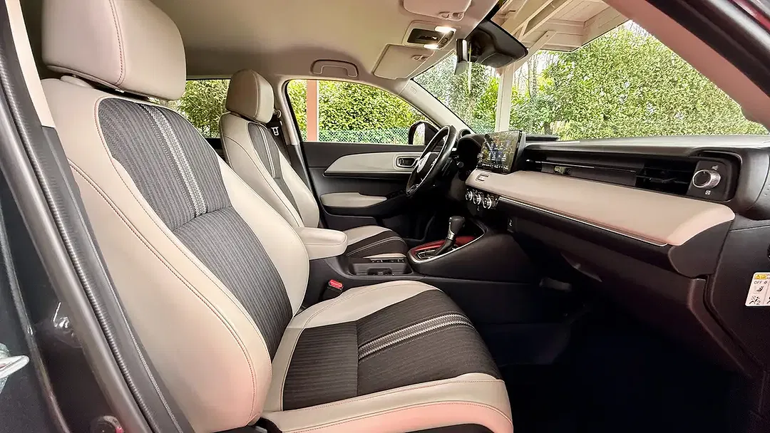 Honda HR-V VTEC e-CVT Sport Advance Premium - Thumbnail 20