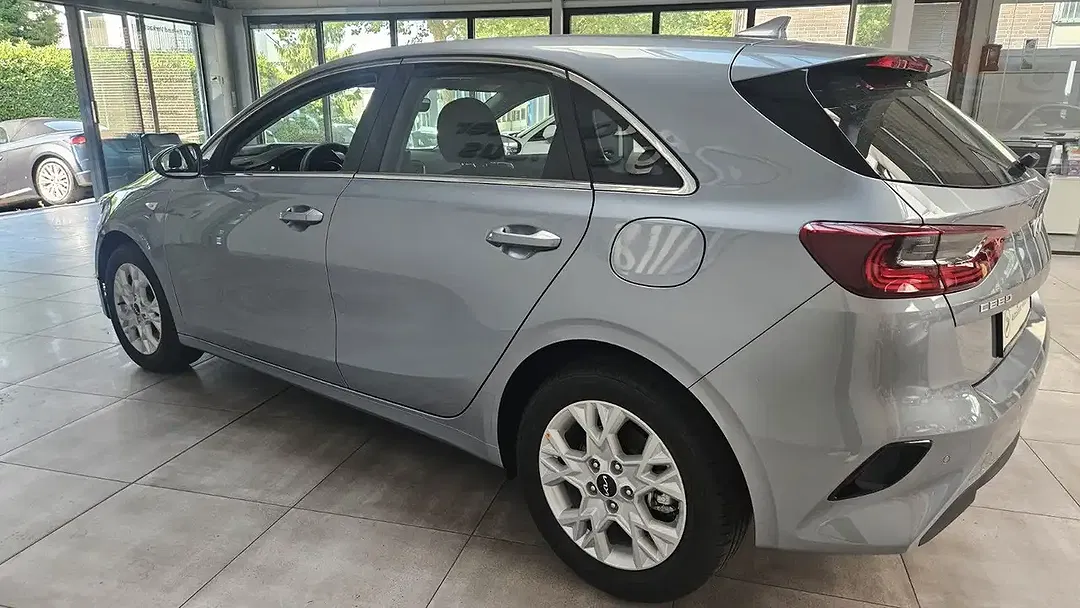 Kia Ceed / cee'd DCT Vision - Thumbnail 8