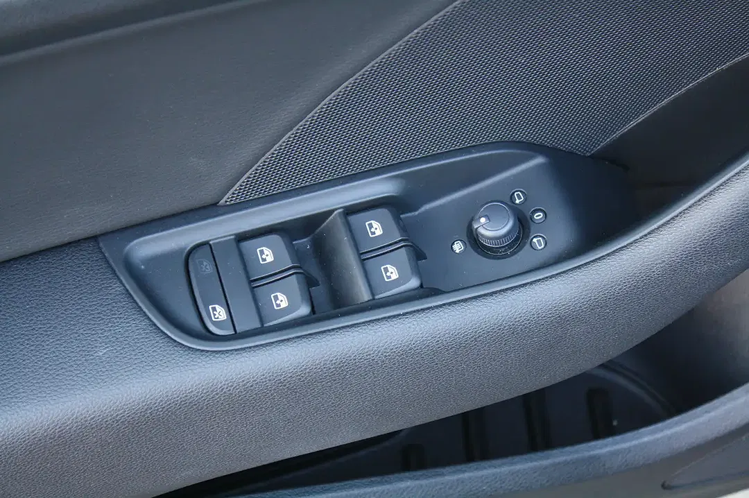 Audi A3 35 TFSI S line - Thumbnail 14