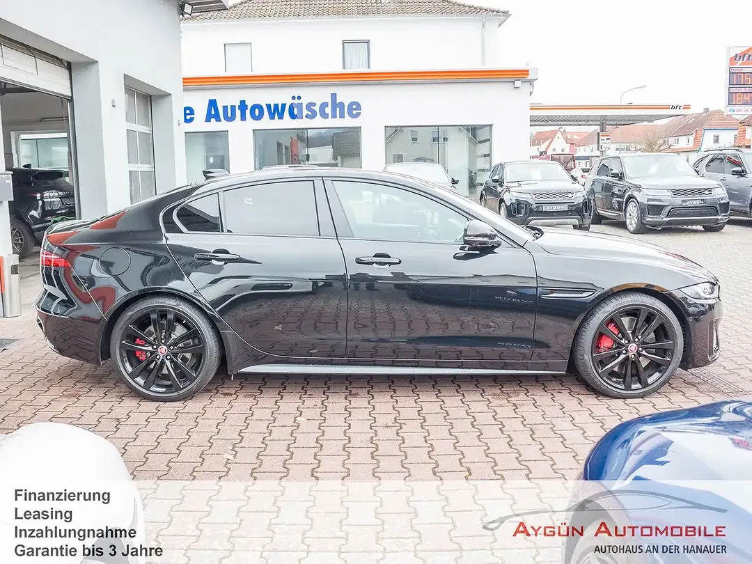 Jaguar XE P250 R-Dynamic Black - Thumbnail 8