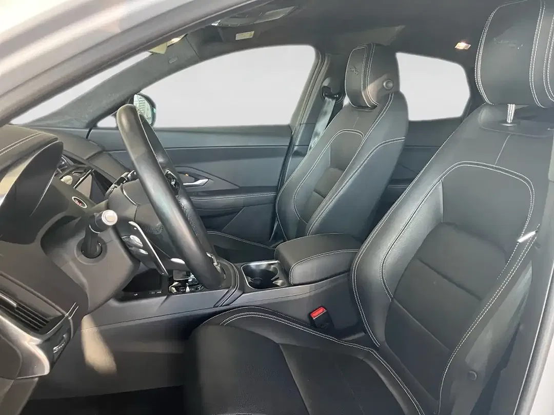 Jaguar E-Pace D200 4x4 R-Dynamic SE - Thumbnail 10