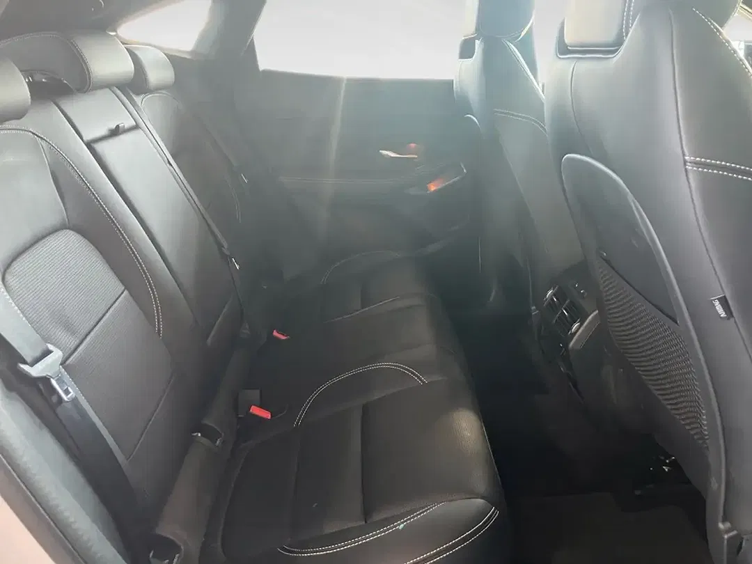 Jaguar E-Pace D200 4x4 R-Dynamic SE - Thumbnail 8