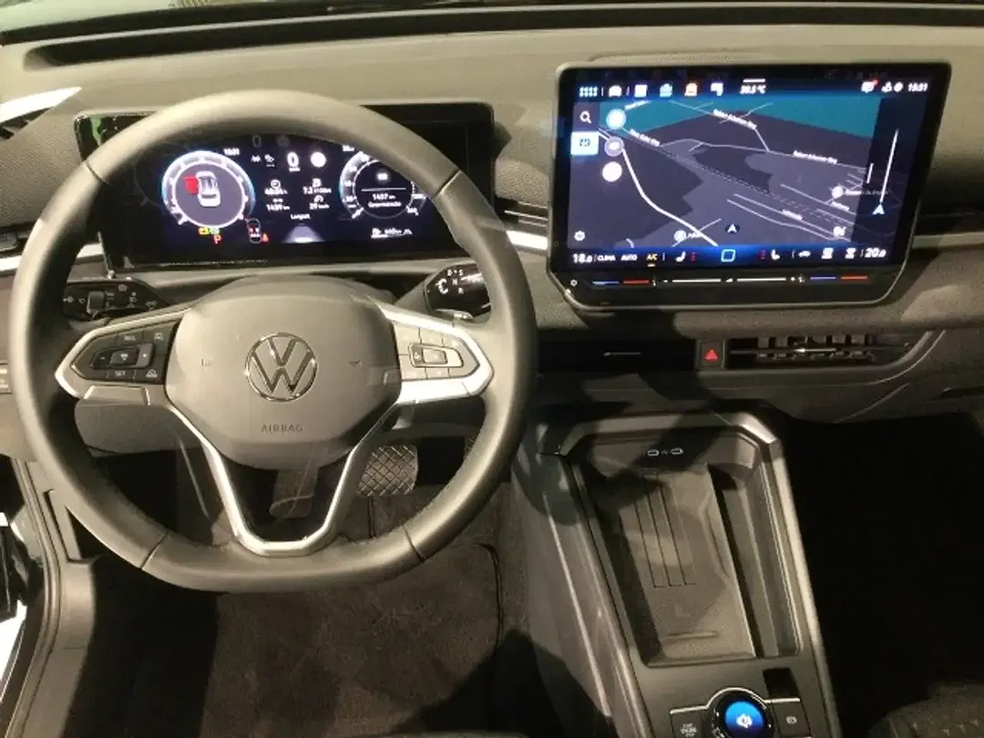Volkswagen T-Roc 1.5 eTSI DSG Life - foto 2