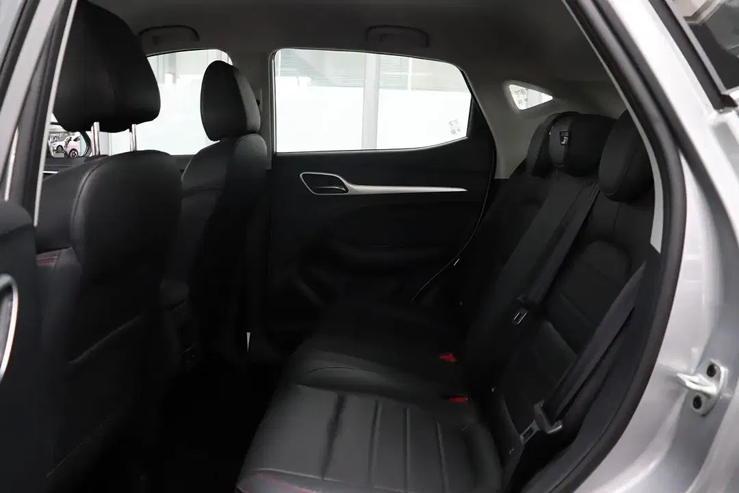 MG ZS 1.5 Luxury - Thumbnail 14