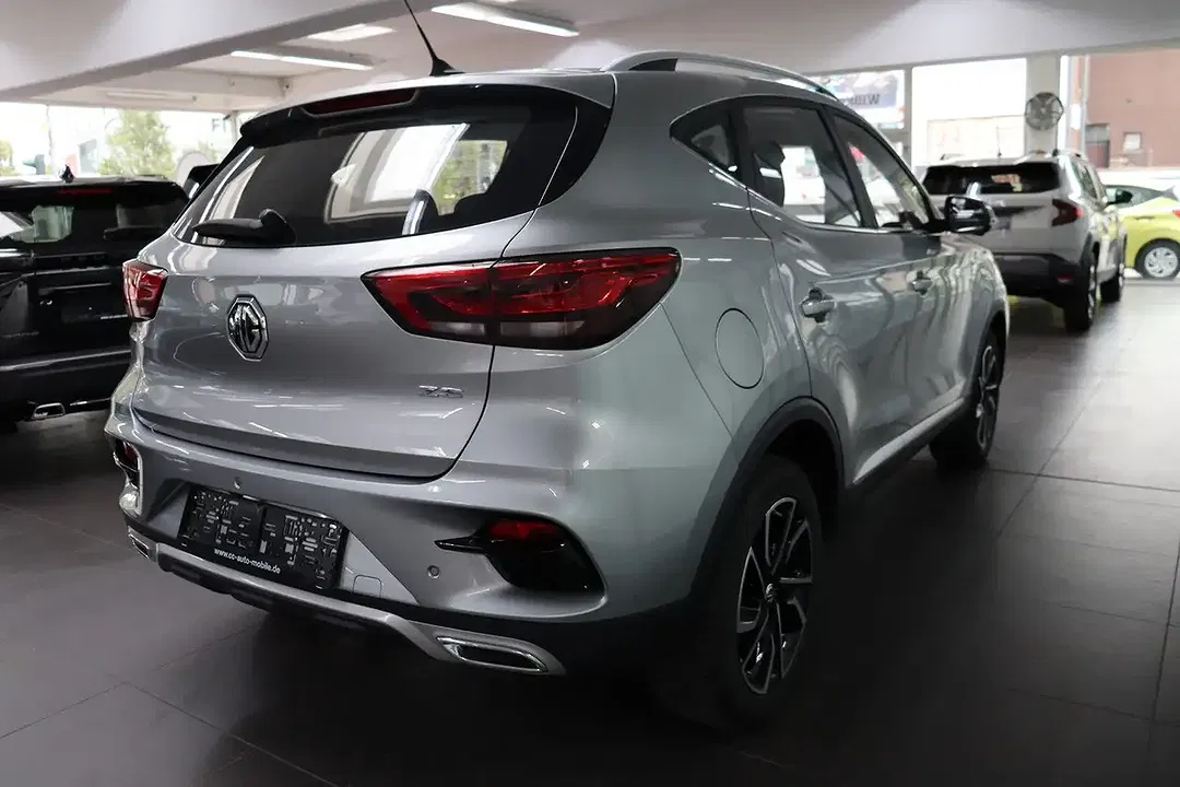 MG ZS 1.5 Luxury - Thumbnail 4