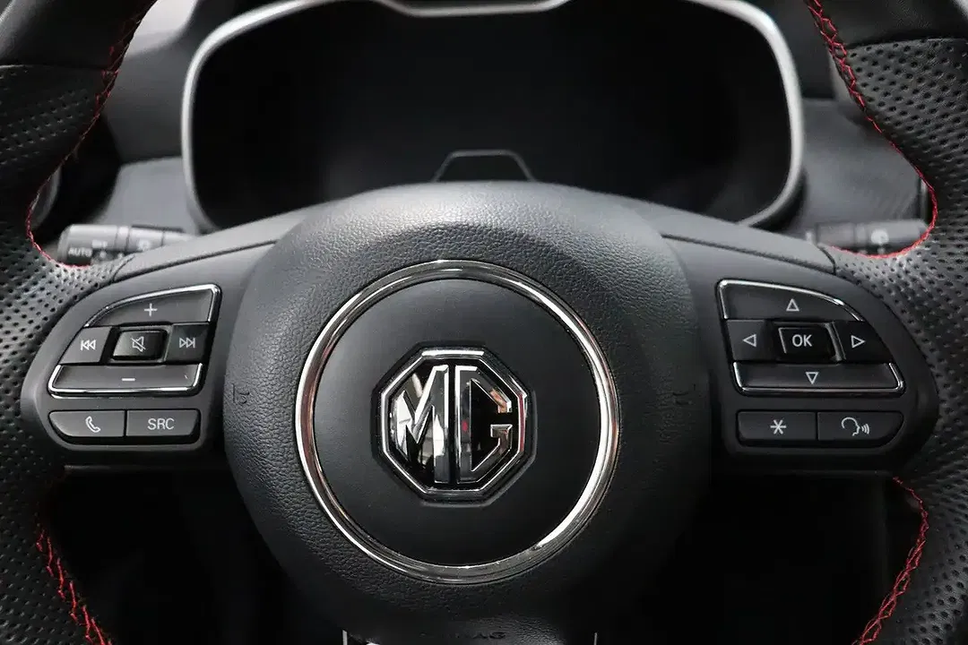 MG ZS 1.5 Luxury - Thumbnail 9