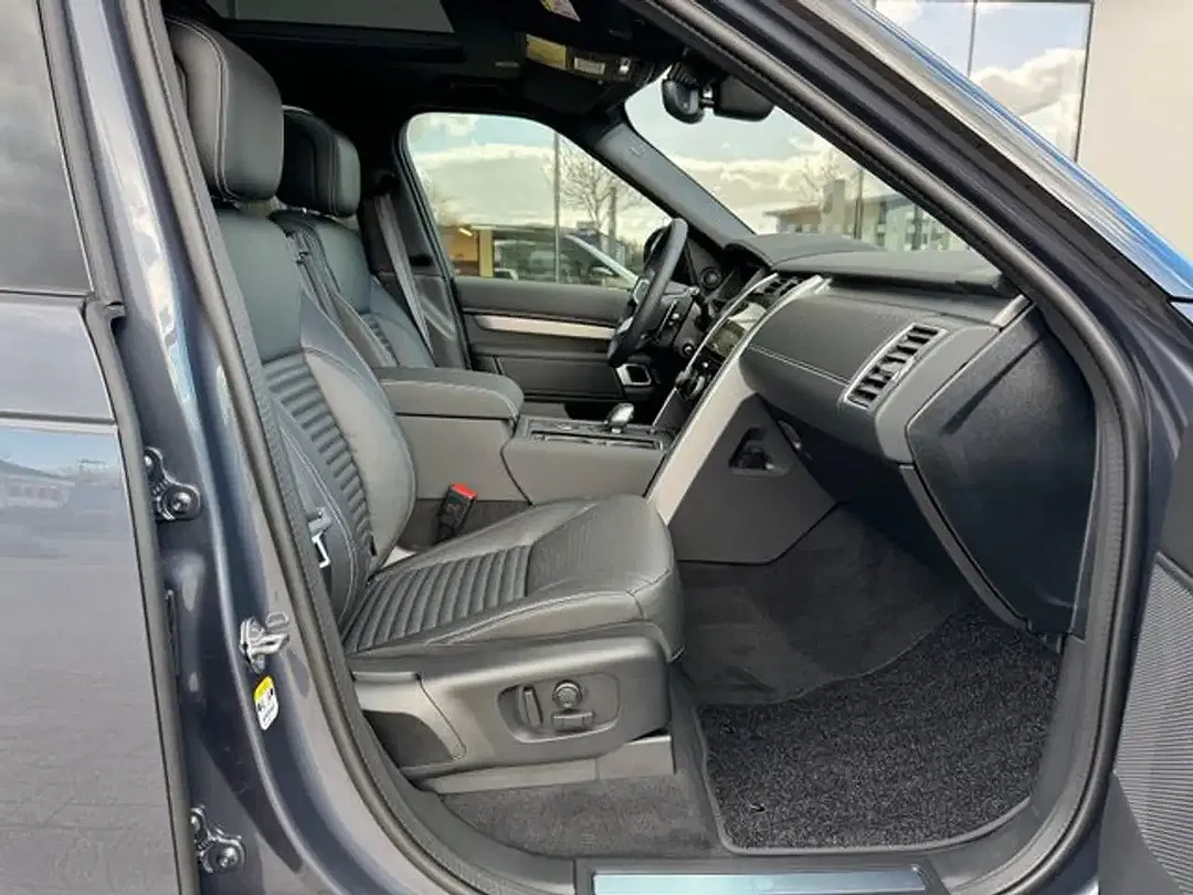 Land Rover Discovery D350 - Thumbnail 3
