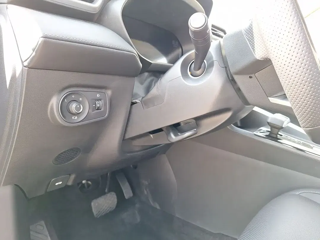 MG ZS Hybrid+ Luxury - Thumbnail 12