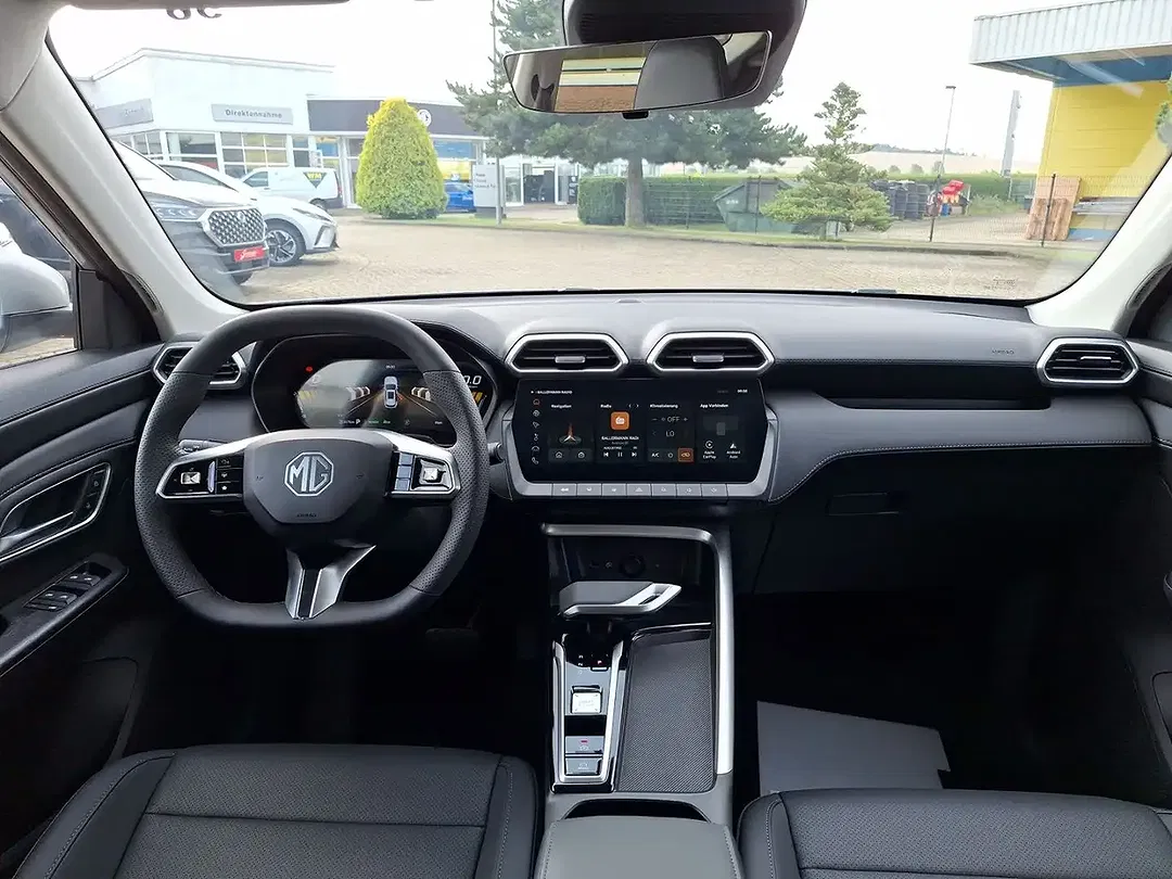 MG ZS Hybrid+ Luxury - Thumbnail 13