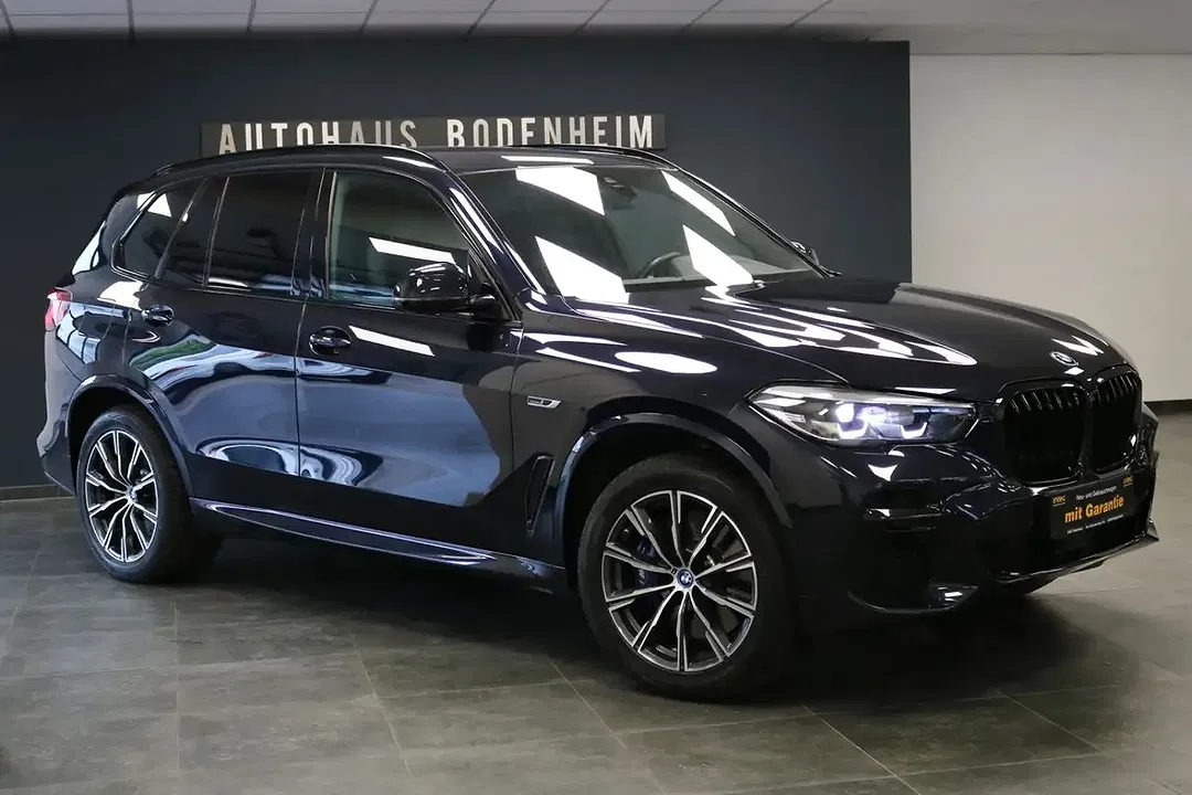 BMW X5 xDrive M Sport - Thumbnail 1