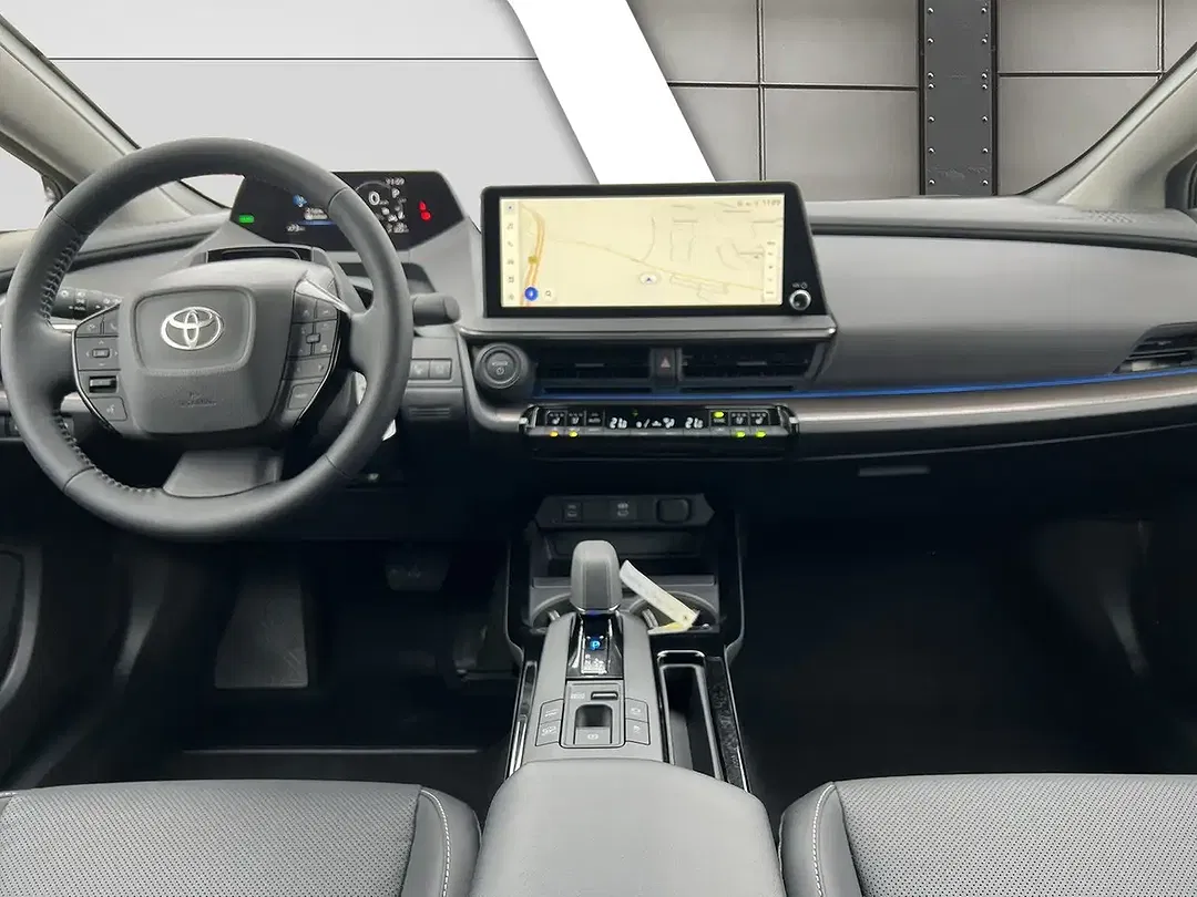 Toyota Prius PHEV - Thumbnail 12