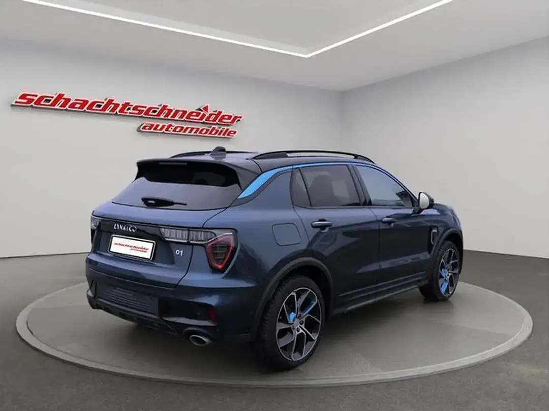 Lynk & Co 01 - Thumbnail 3