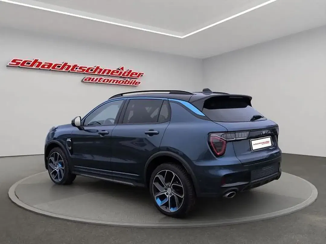 Lynk & Co 01 - Thumbnail 4