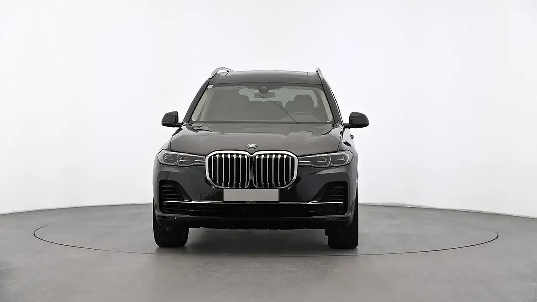 BMW X7 AUT xDrive - Thumbnail 2