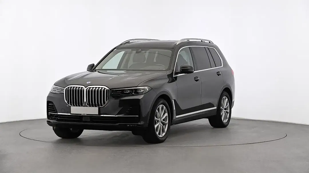 BMW X7 AUT xDrive - Thumbnail 3