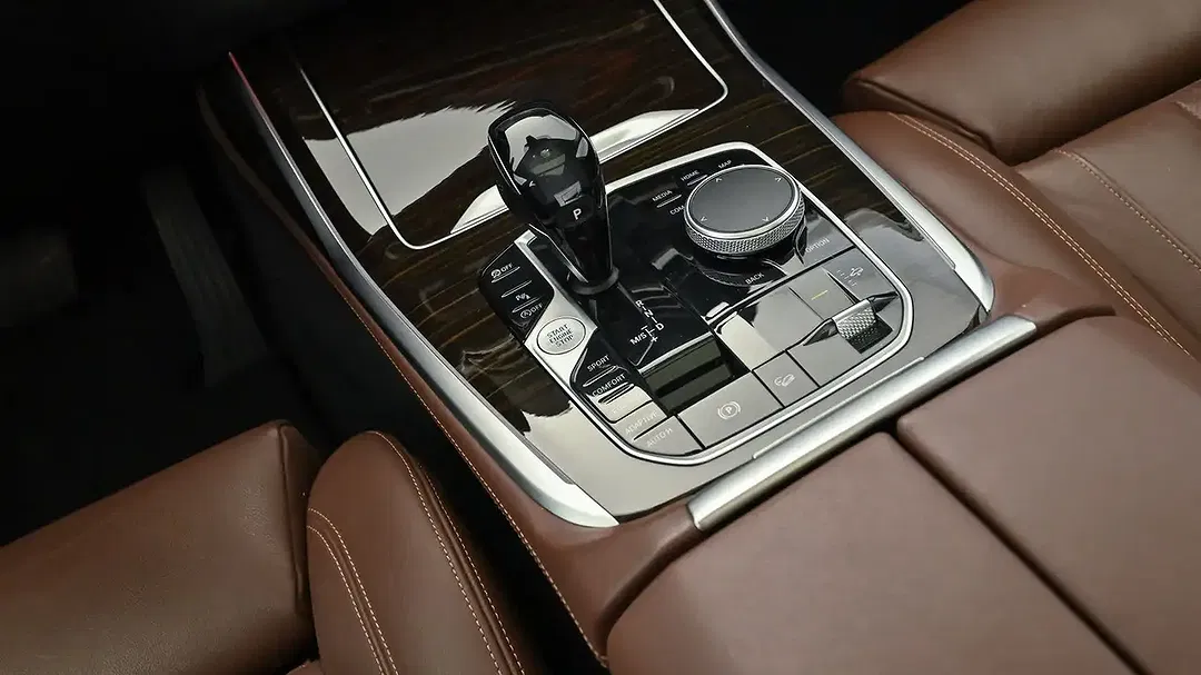 BMW X7 AUT xDrive - Thumbnail 5