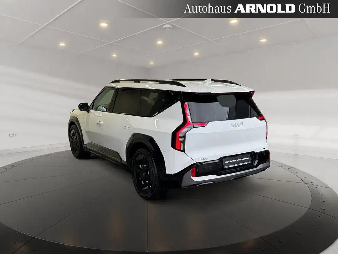 Kia EV9 AWD GT-Line Launch Edition - Thumbnail 3