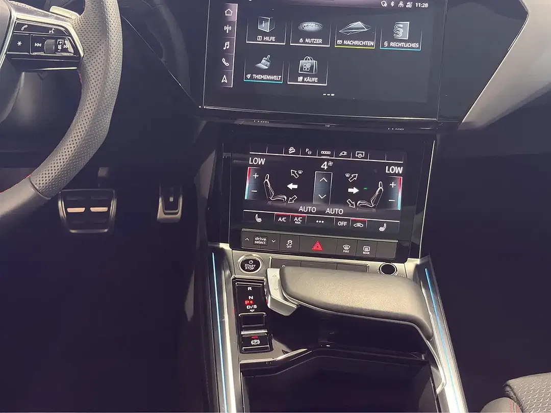 Audi Q8 50 e-tron quattro Matrix LED - foto 15