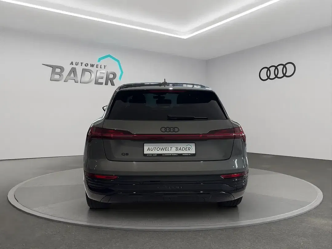 Audi Q8 50 e-tron quattro Matrix LED - Thumbnail 5