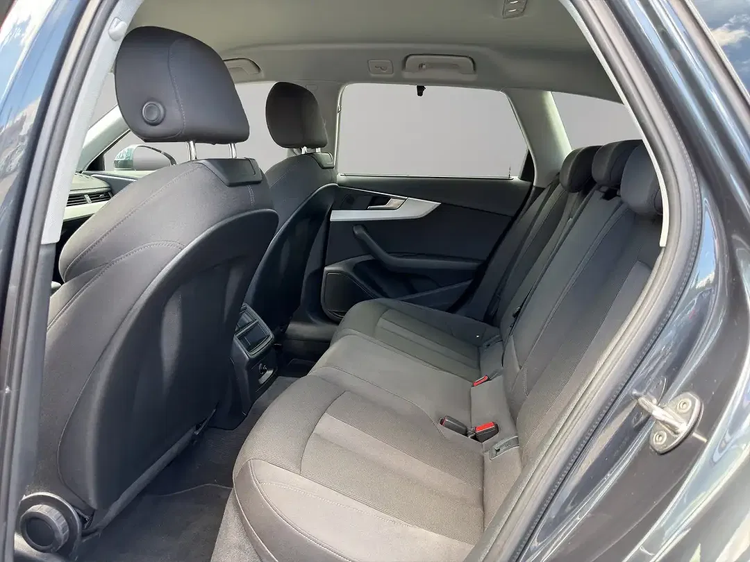 Audi A4 30 TDI Avant advanced - Thumbnail 13