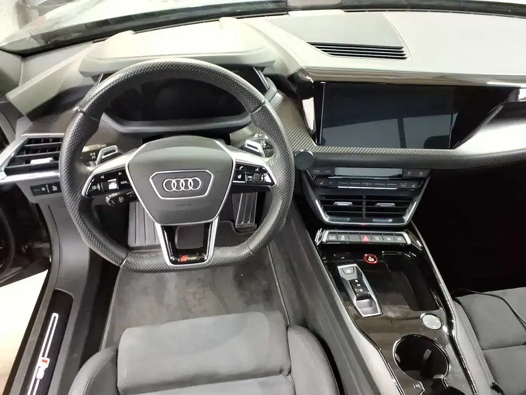 Audi RS e-tron GT quattro - Thumbnail 6