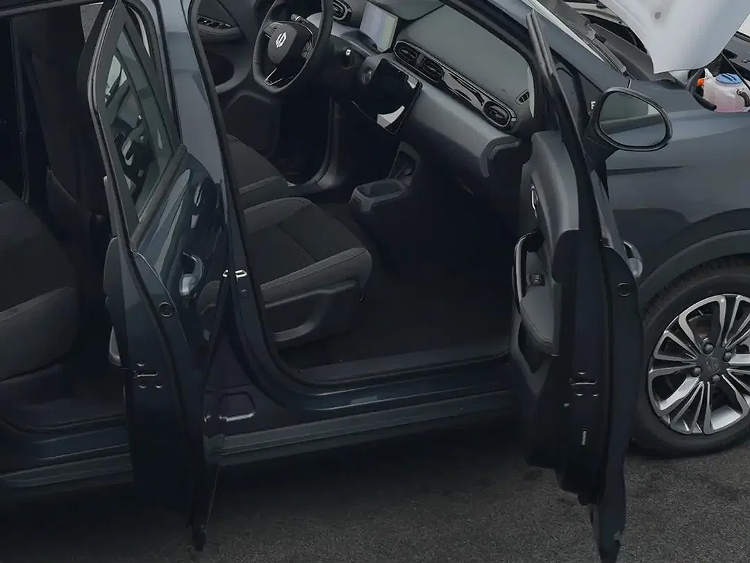 Leapmotor T03 - Thumbnail 10