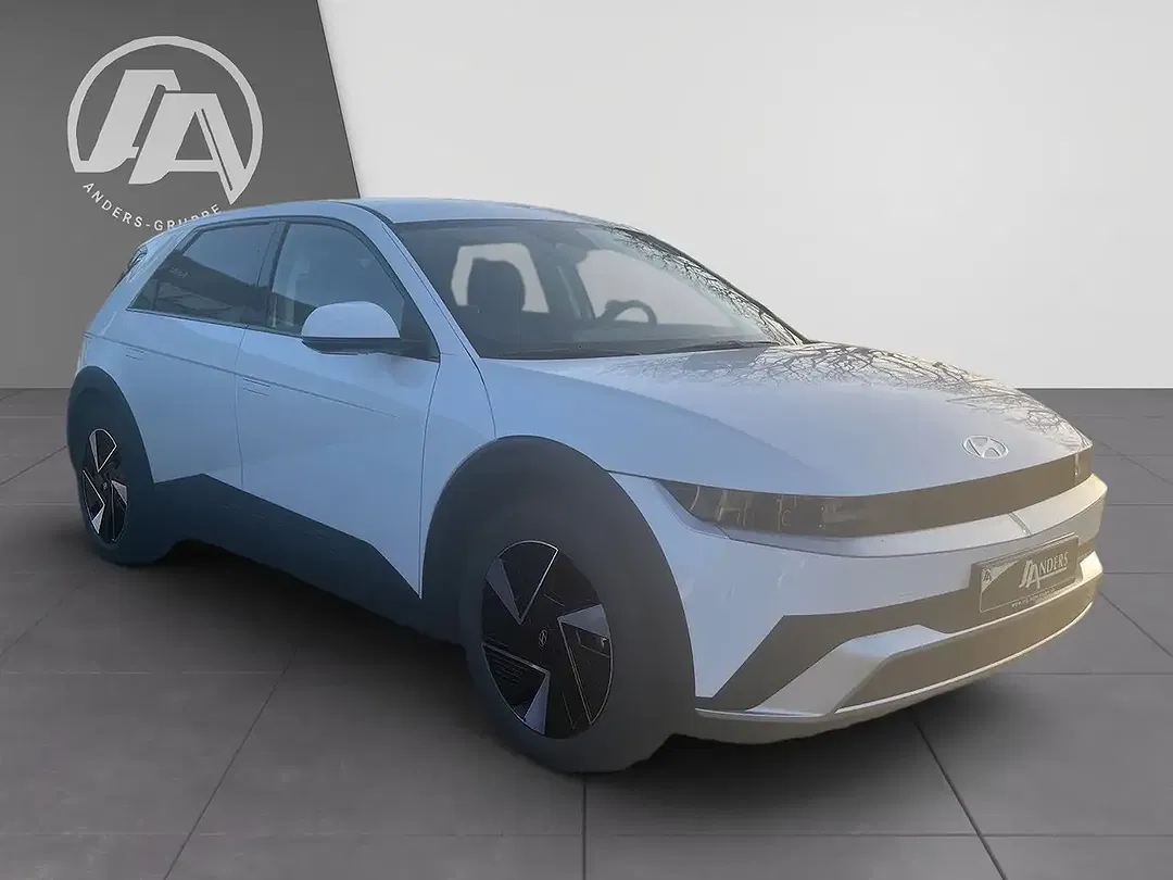 Hyundai IONIQ 5 - Thumbnail 4