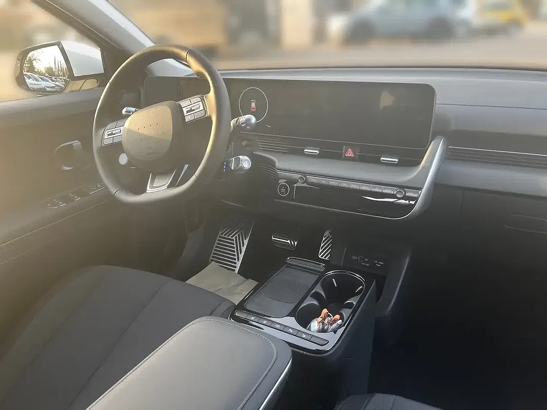 Hyundai IONIQ 5 - Thumbnail 7