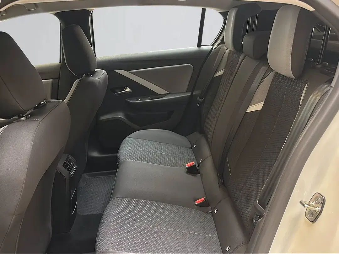 Opel Astra PHEV Edition - Thumbnail 8