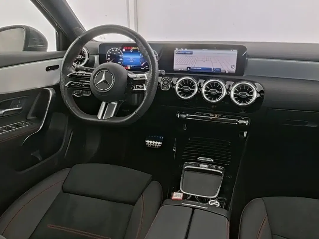 Mercedes-Benz A 180 - Thumbnail 5