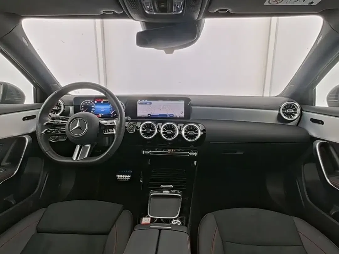 Mercedes-Benz A 180 - Thumbnail 6