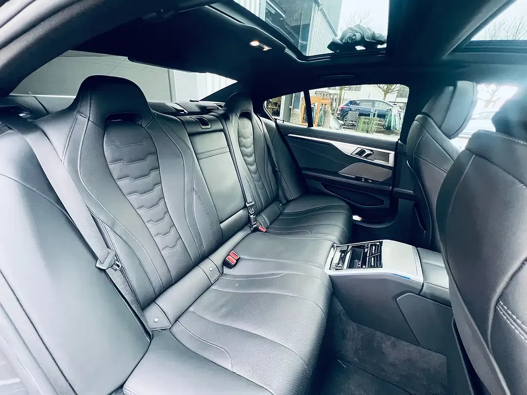 BMW 840 M Gran Coupe Individual - foto 8