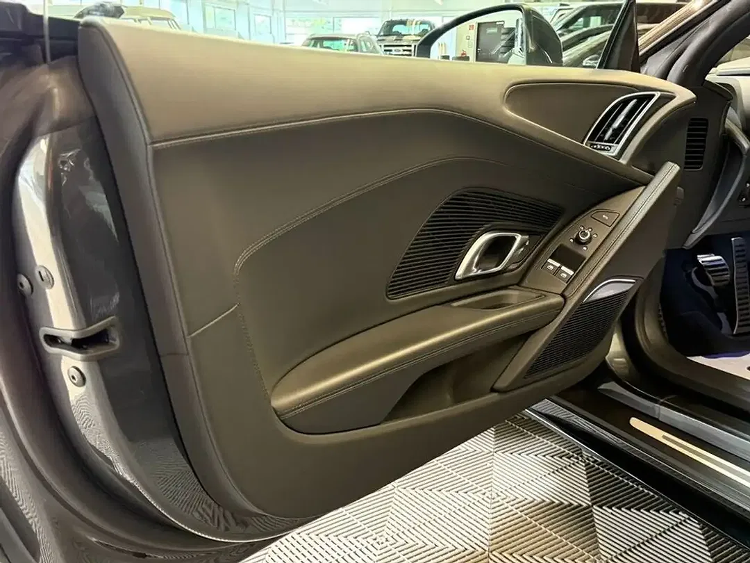 Audi R8 5.2 FSI quattro performance - Thumbnail 12