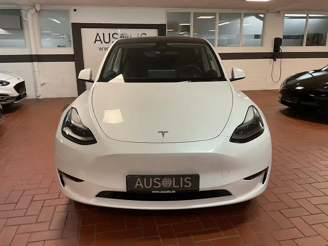 Tesla Model Y AWD Dual Motor Long Range - foto 2