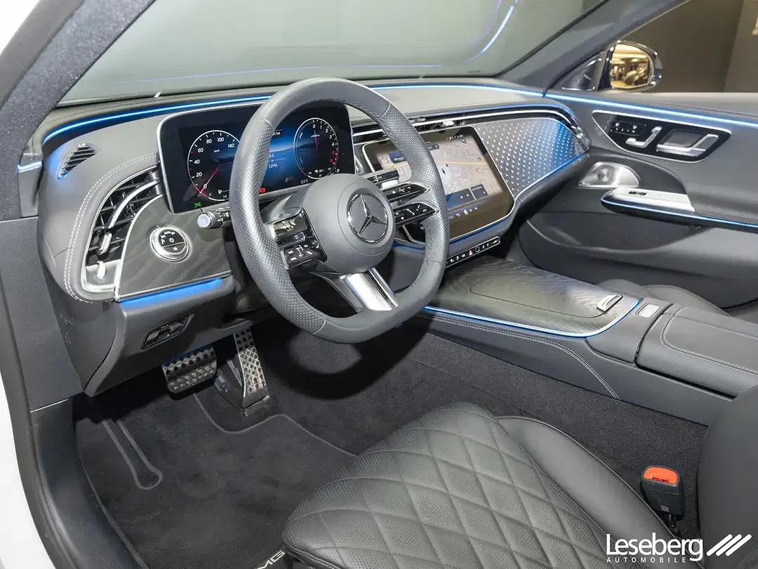 Mercedes-Benz E 300 4MATIC AMG - Thumbnail 12