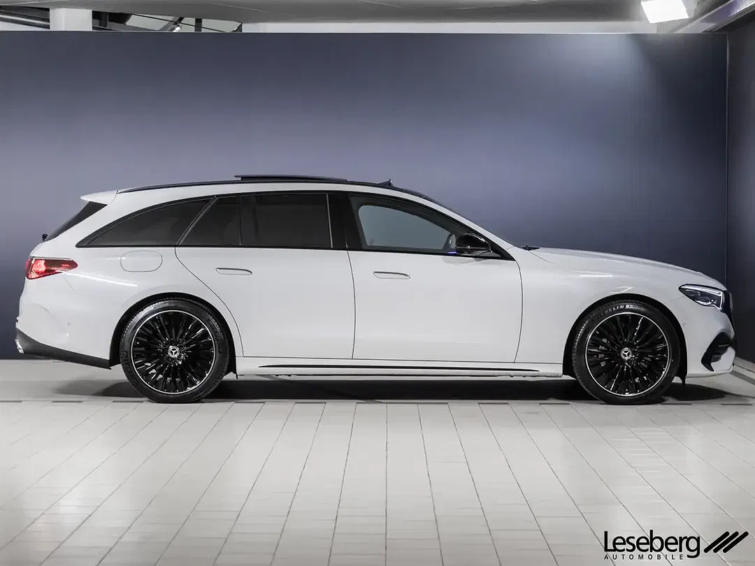 Mercedes-Benz E 300 4MATIC AMG - Thumbnail 4