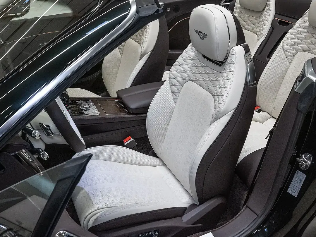 Bentley Continental GTC Mulliner - Thumbnail 10