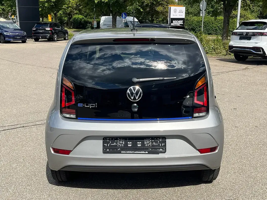 Volkswagen up! Style Plus - Thumbnail 5