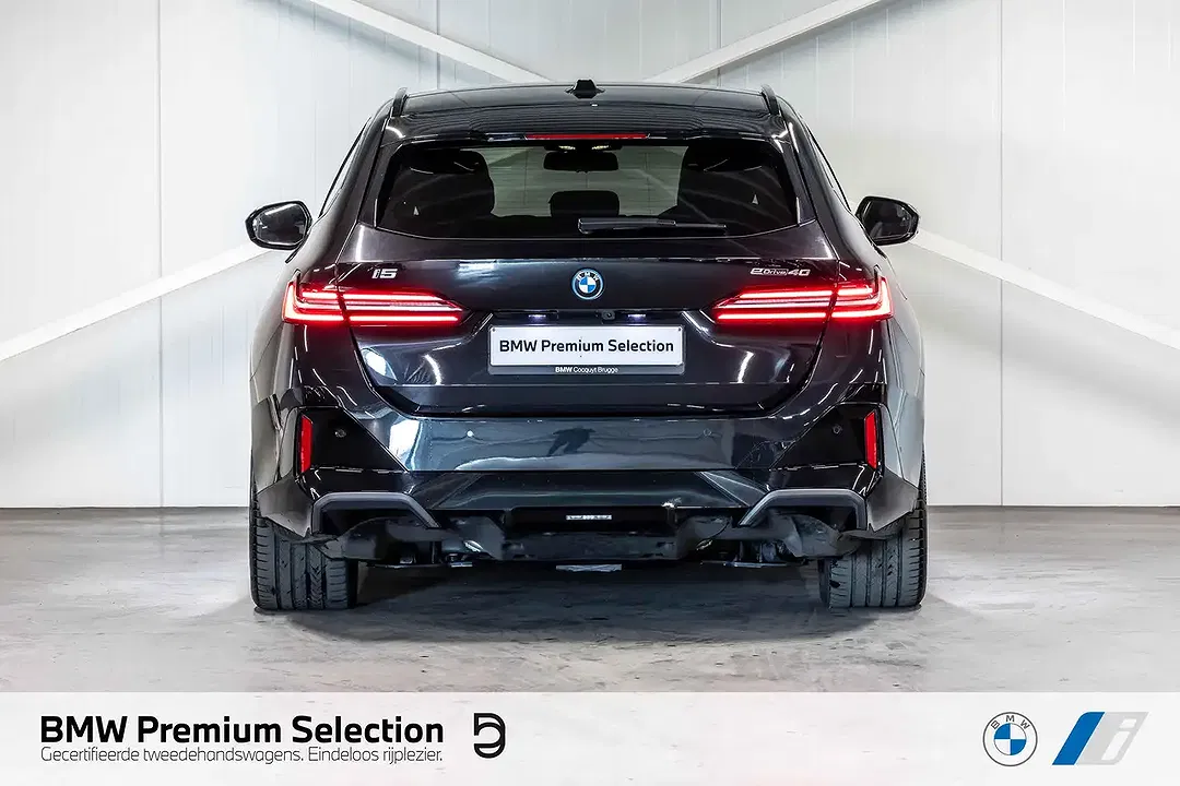 BMW i5 eDrive Touring M Sport - Thumbnail 4