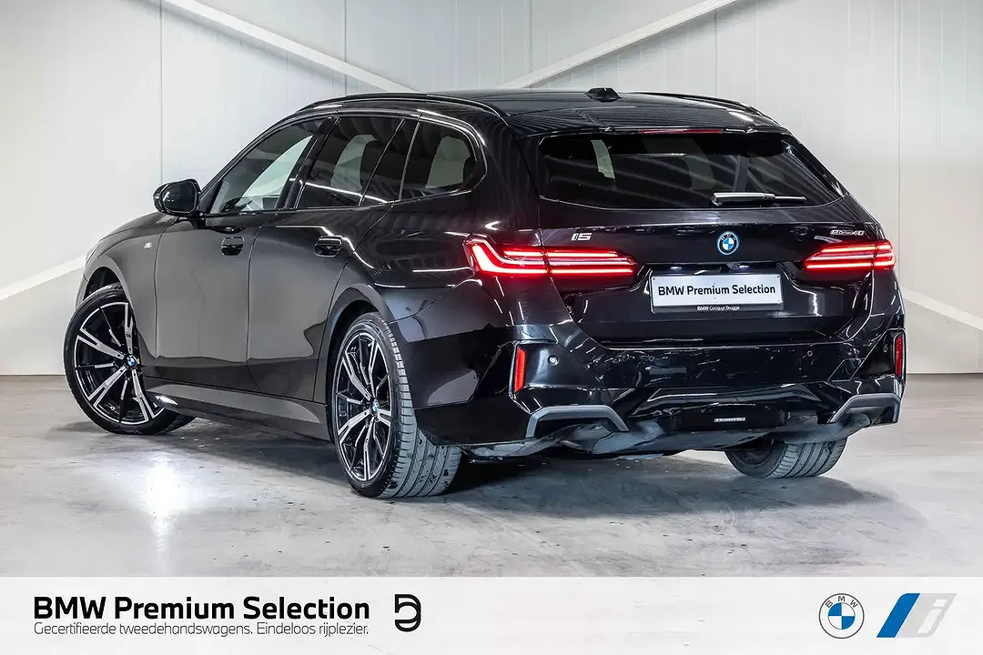 BMW i5 eDrive Touring M Sport - Thumbnail 5