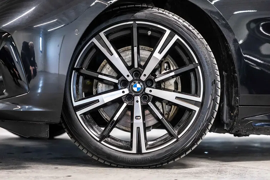 BMW i5 eDrive Touring M Sport - Thumbnail 6