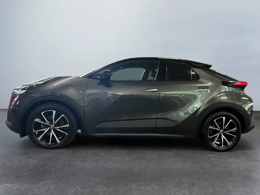 Toyota C-HR Hybrid Team Deutschland - Thumbnail 4